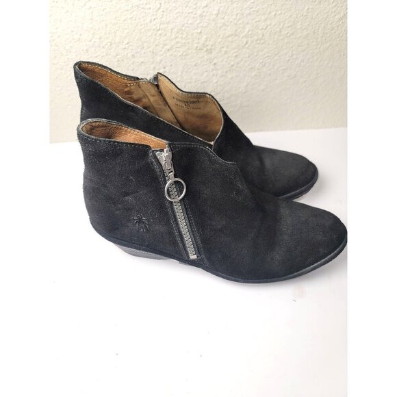 Fly London Black Suede Ankle Booties Women's Size 40 Side Zipper - Picture 3 of 13